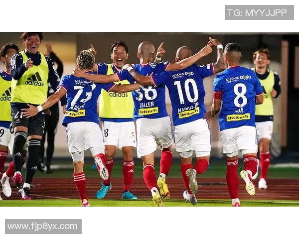 横滨对阵札幌精彩比赛直播全程回顾与精彩瞬间分析