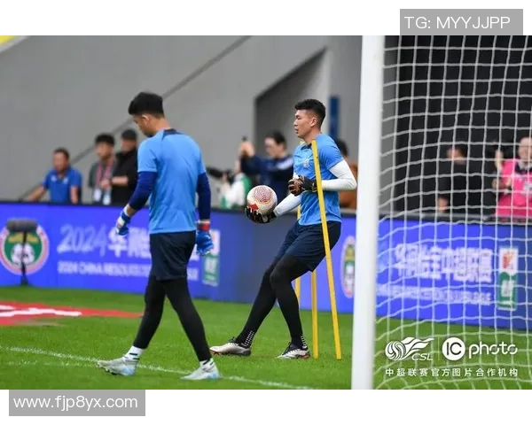 成都足球队荣登足球灵活性排行榜第十名展现出色竞技实力与团队配合MBA