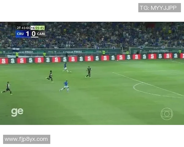 克鲁塞罗与河床激战正酣比分揭晓引发球迷热议