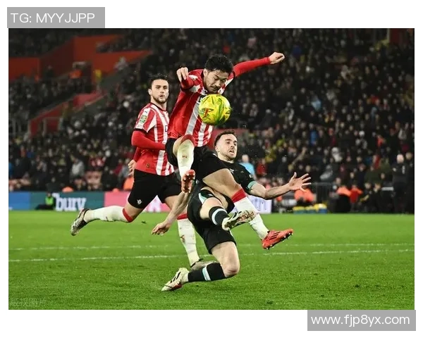 曼联与利物浦对决时间揭晓比赛何时开打引发球迷热议