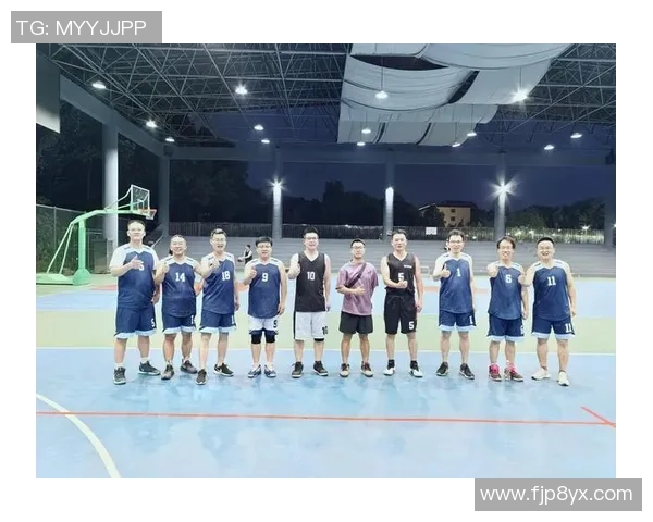 深圳篮球队的团队协作之道:如何在赛场上实现默契与胜利 深圳篮球队的团队协作之道:如何在赛场上实现默契与胜利