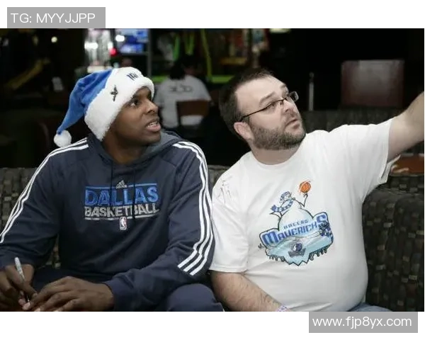 森林狼与小牛激战正酣比分胶着引发球迷热议 森林狼与小牛激战正酣比分胶着引发球迷热议