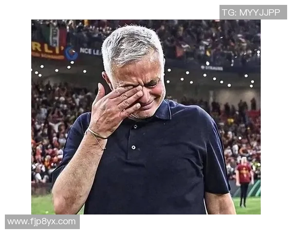 穆里尼奥怒斥欧足联罗马因争议点球惨遭淘汰